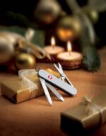 Нож-брелок VICTORINOX Classic Alox 0.6221.26 4