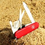 Нож перочинный VICTORINOX Explorer 1.6703 5