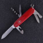 Нож перочинный VICTORINOX Sportsman 0.3803 2